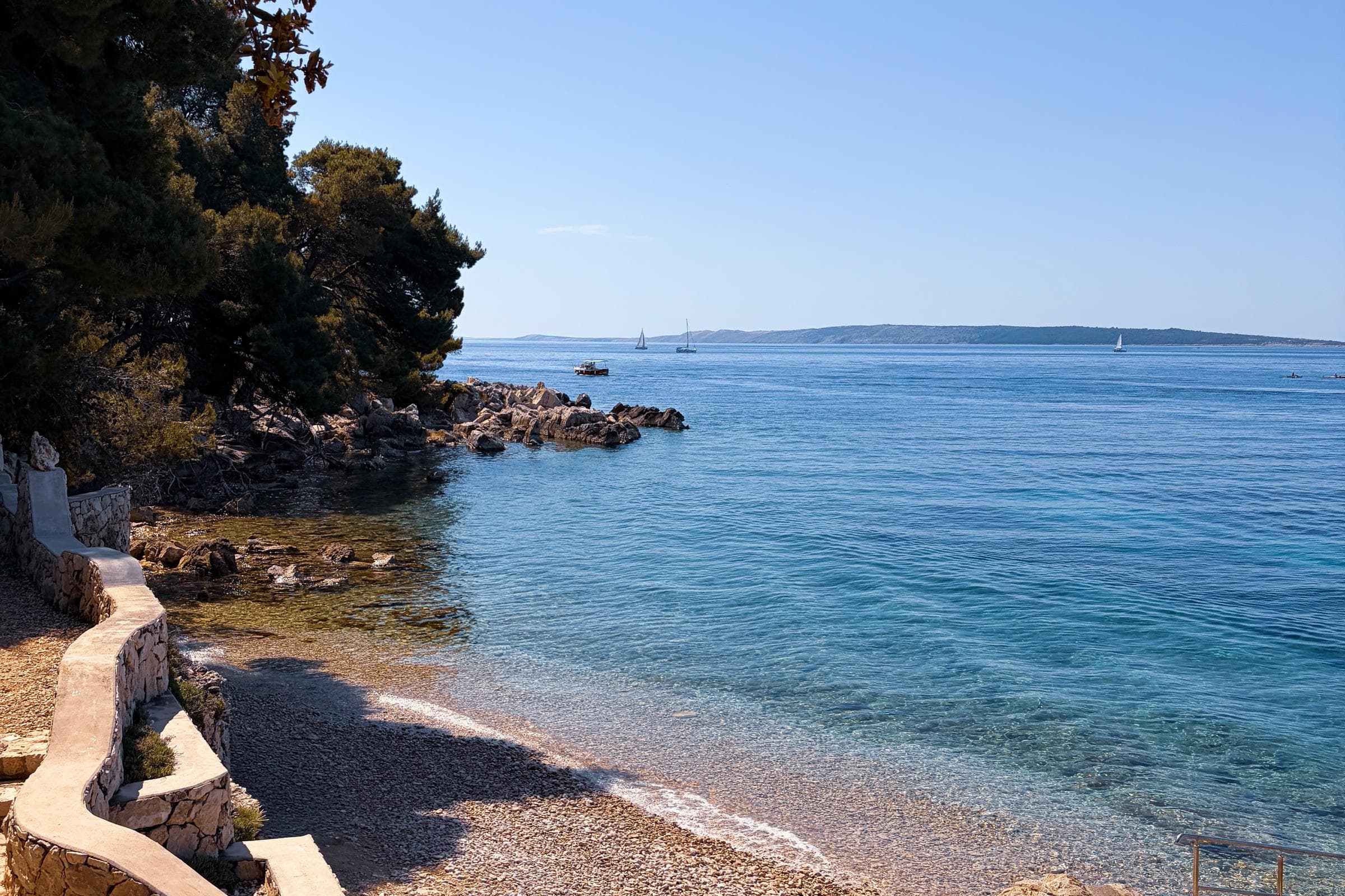 Plaža Dundo (Prašuma Dundo) in Rab, Rab Island.