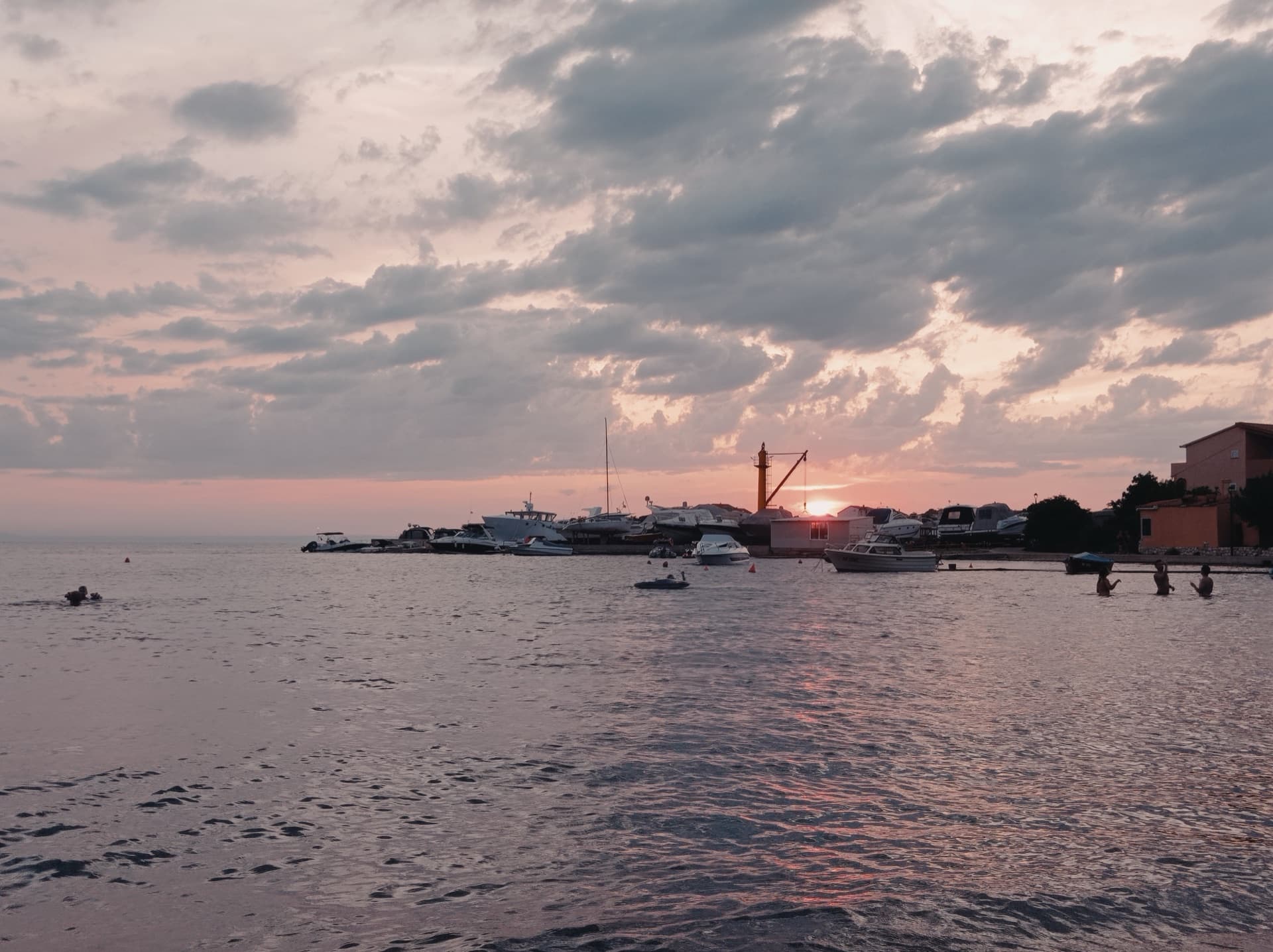 Mala plaža Banjol in Banjol, Rab Island.